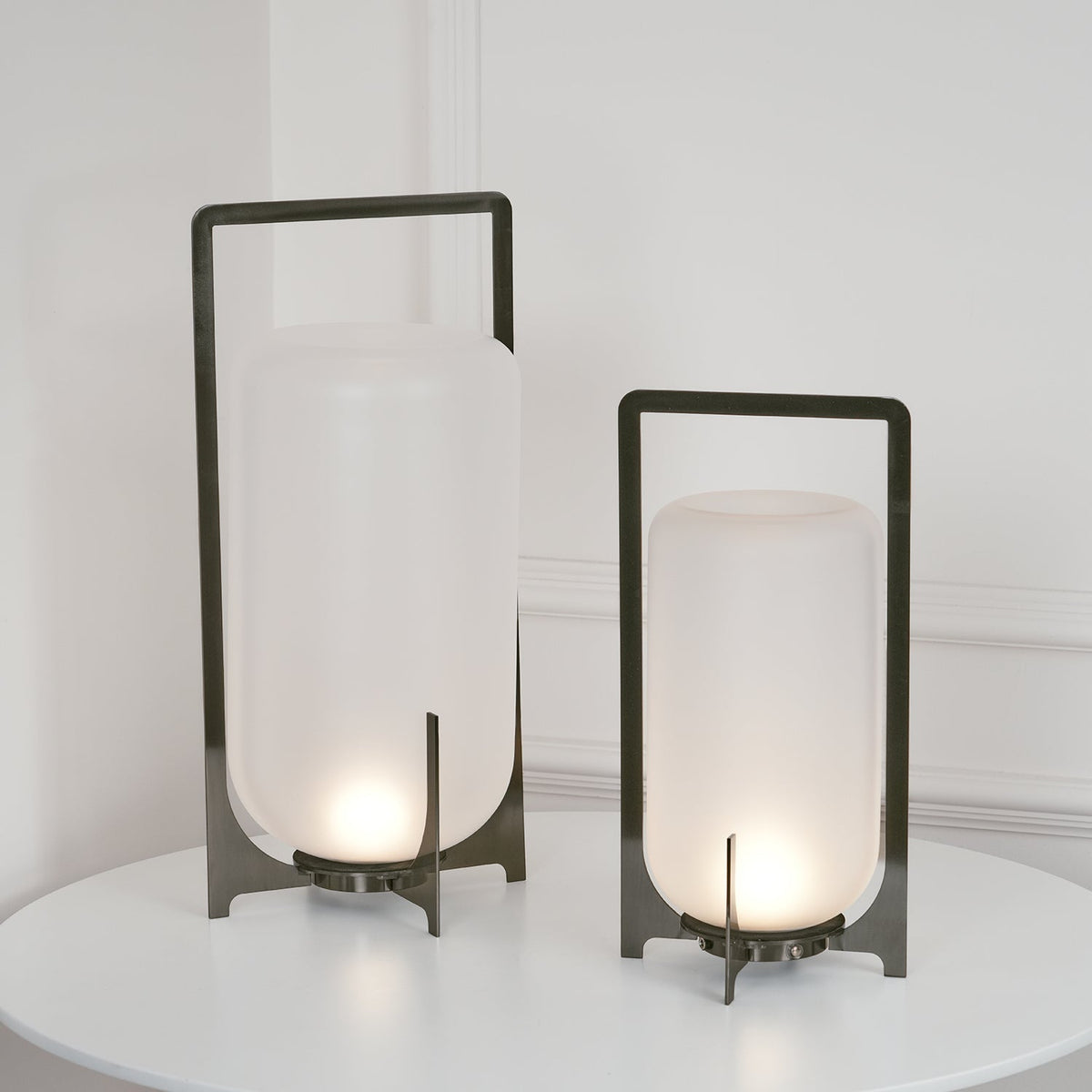 Orinenelle Steel Plastic Minimalist Table Lamp