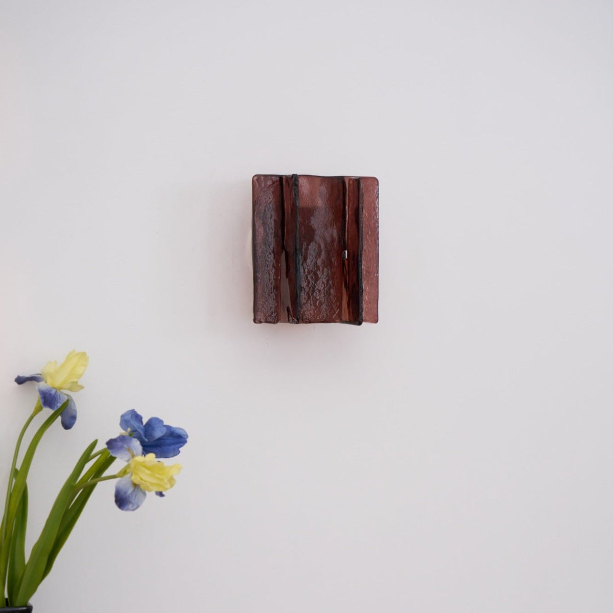 Erove Glass Artistic Wall Lamp