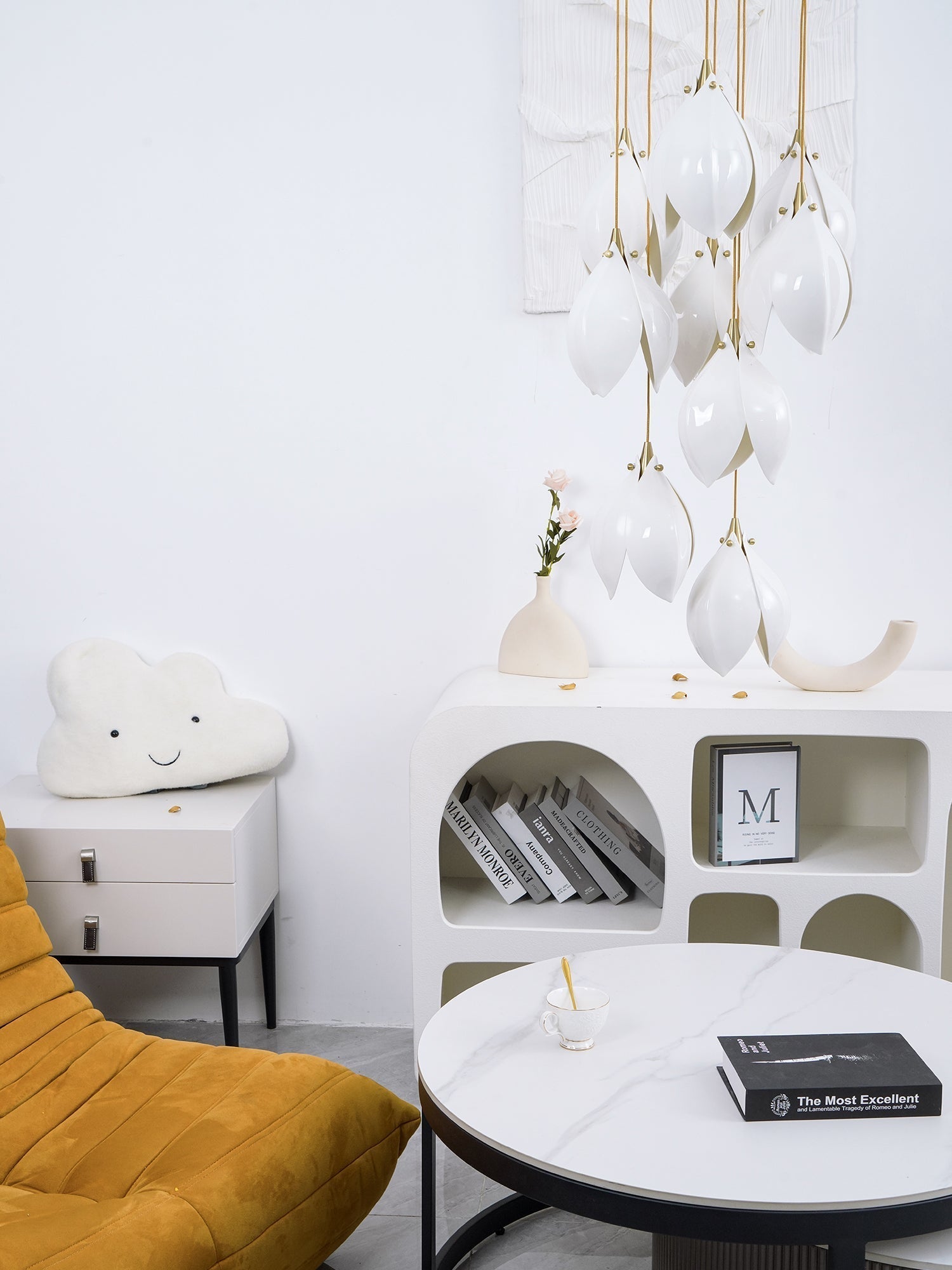 Lustra Pendant Lamp White Floral Ceramic - Neutral Decor