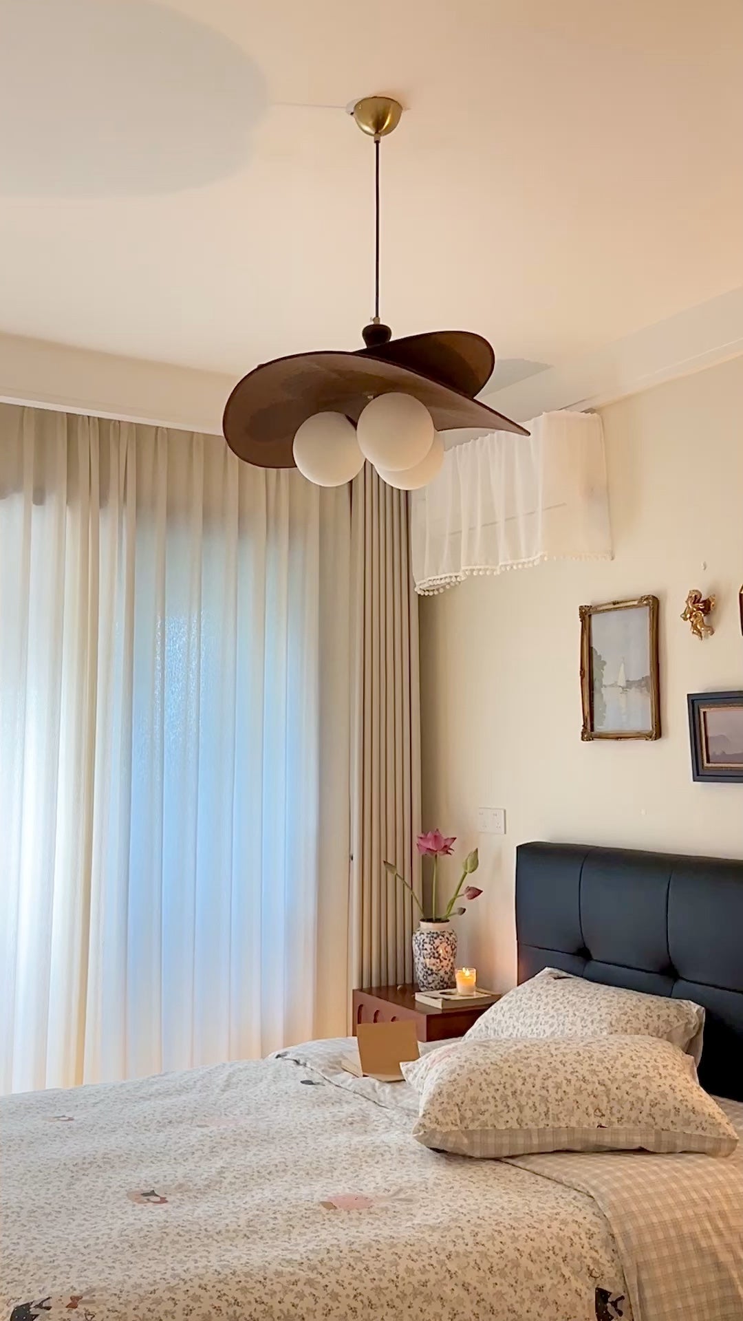 Flintis Petals Chandelier