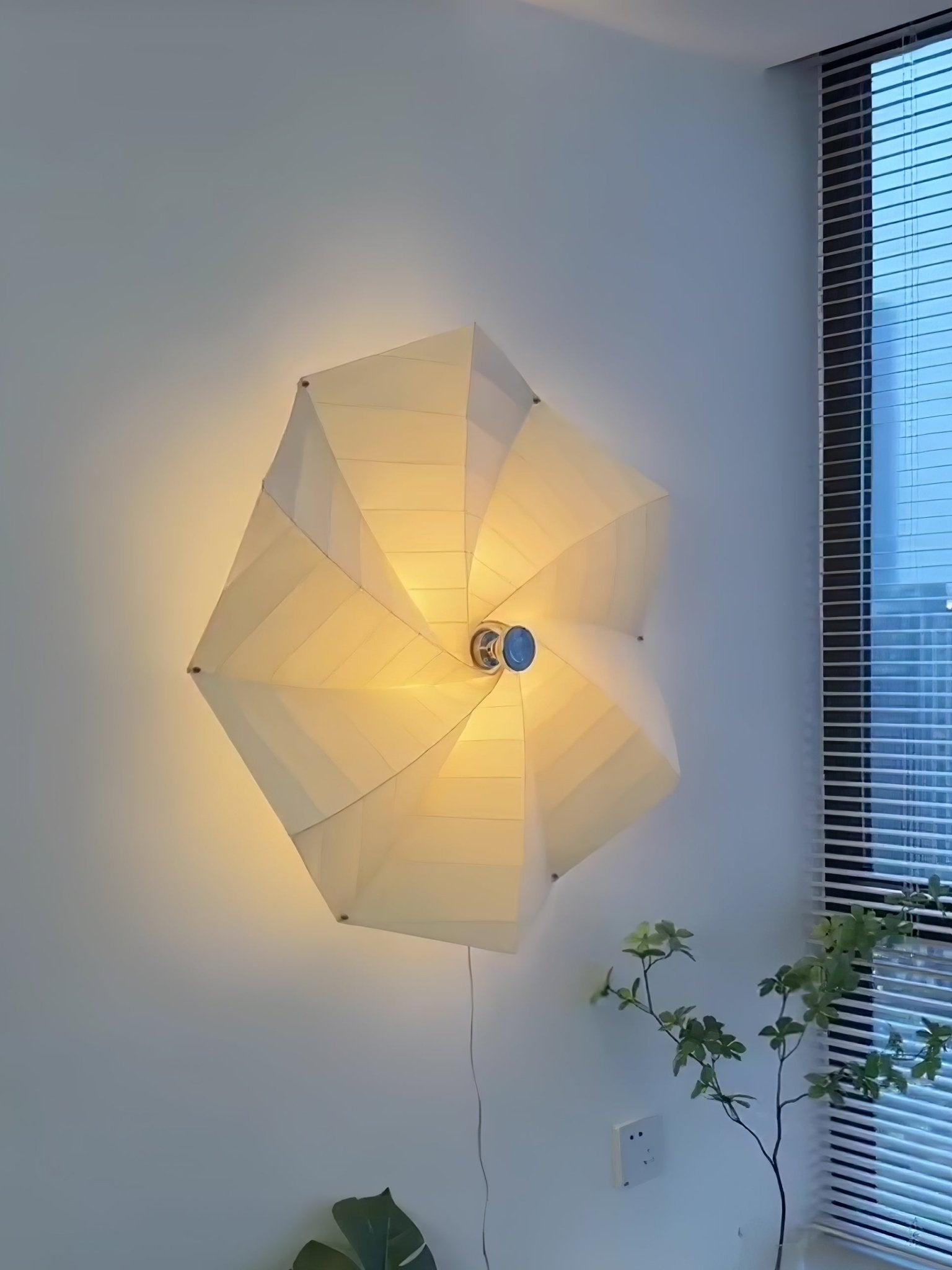 Liniise Spiral Fabric Pendant Light