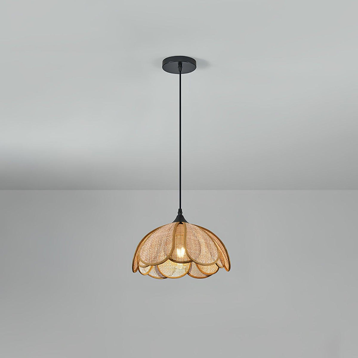 Dyor Elegance Bloom Rattan Fabric Pendant Lamp
