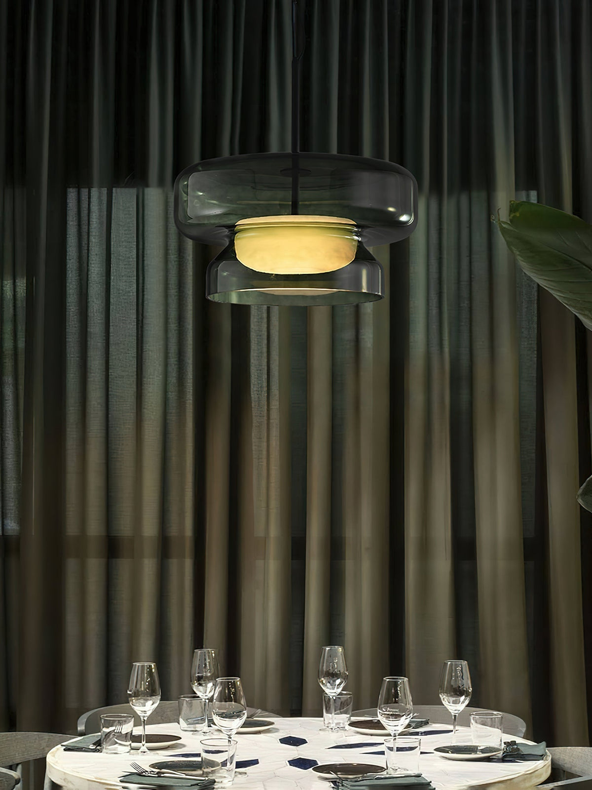 Zerithce Glass Modern Minimalist Pendant Lamp