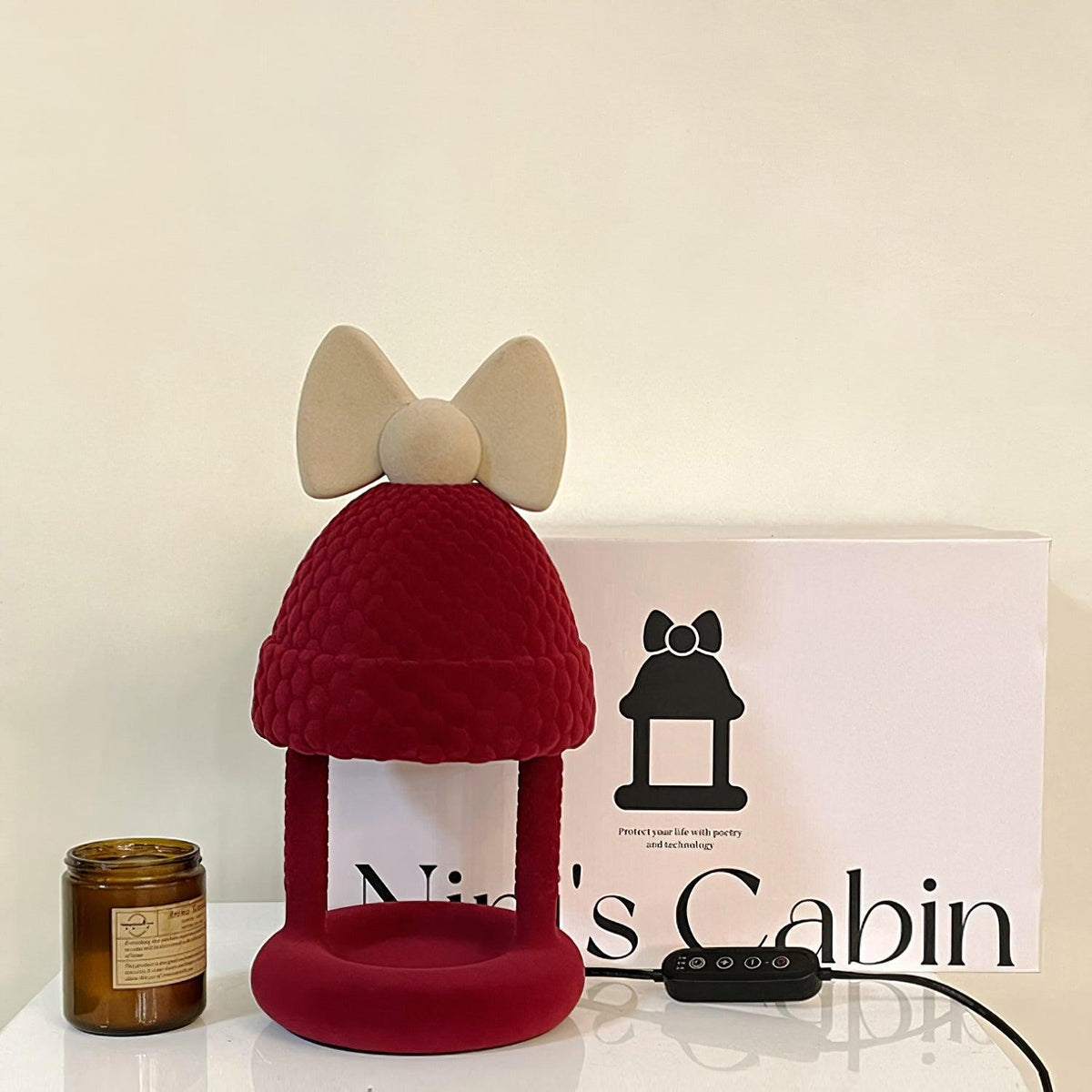 Zarinil Flocked Resin Playful Table Lamp