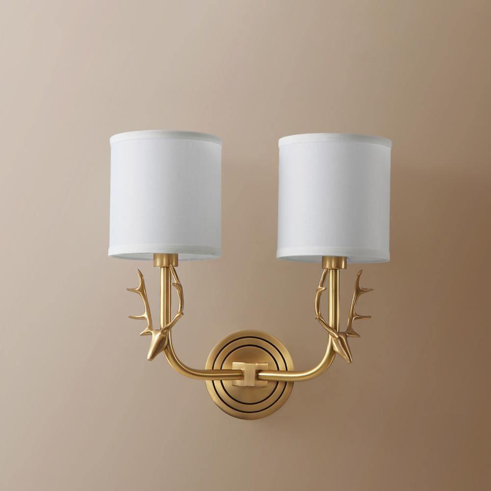 Noble Elegance Deer Head Brass Wall Light - Neutral Decor