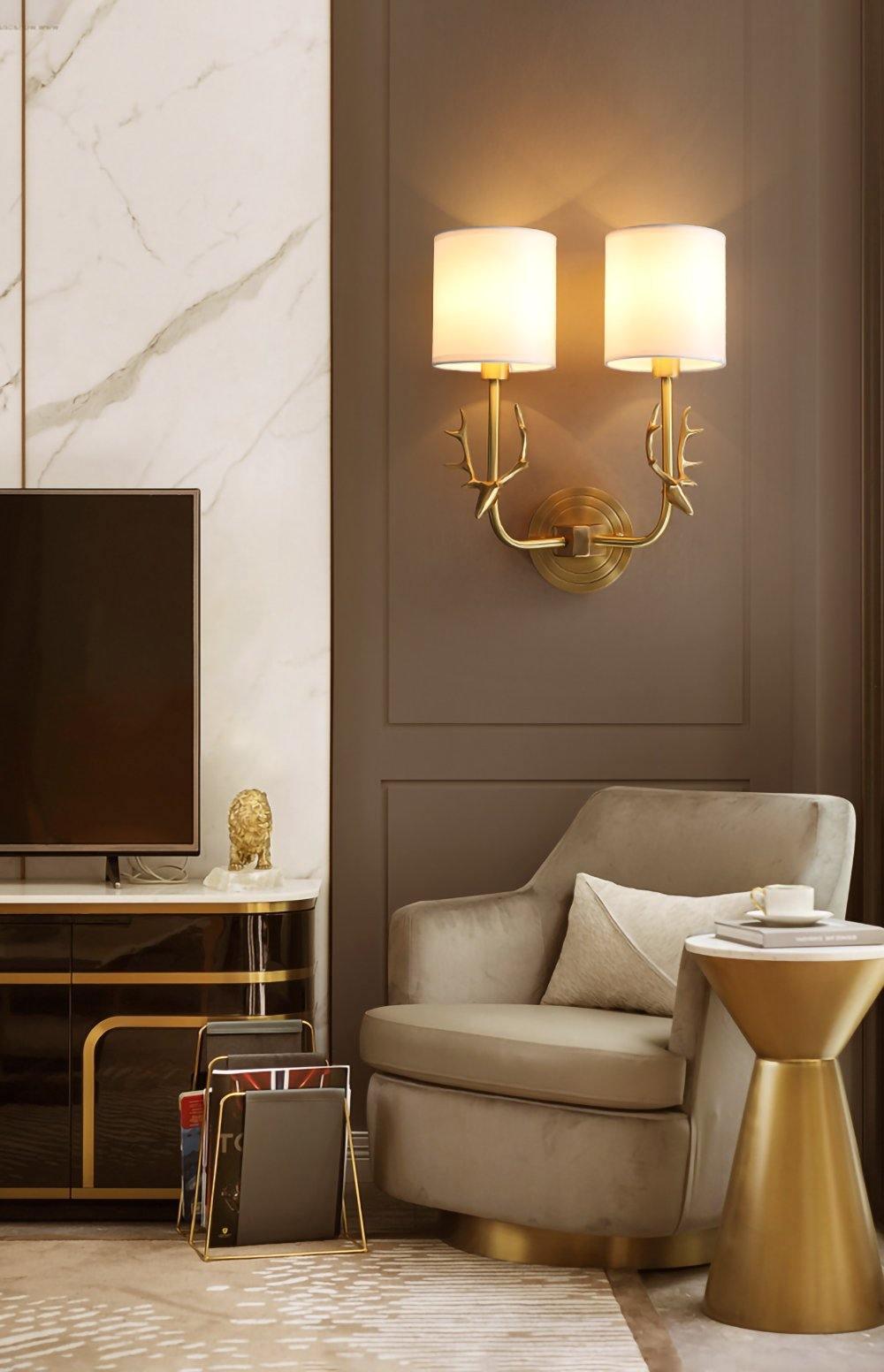 Noble Elegance Deer Head Brass Wall Light - Neutral Decor