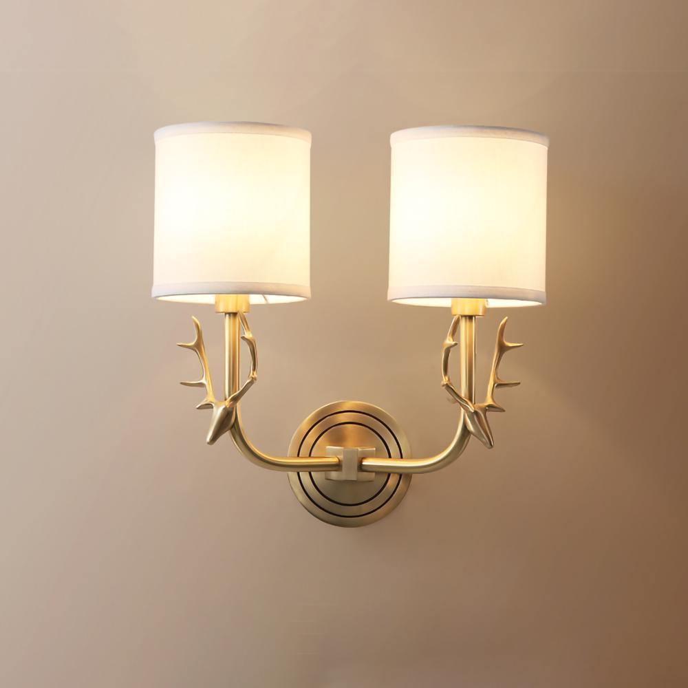 Noble Elegance Deer Head Brass Wall Light - Neutral Decor