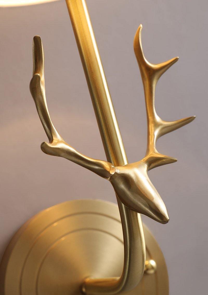 Noble Elegance Deer Head Brass Wall Light - Neutral Decor