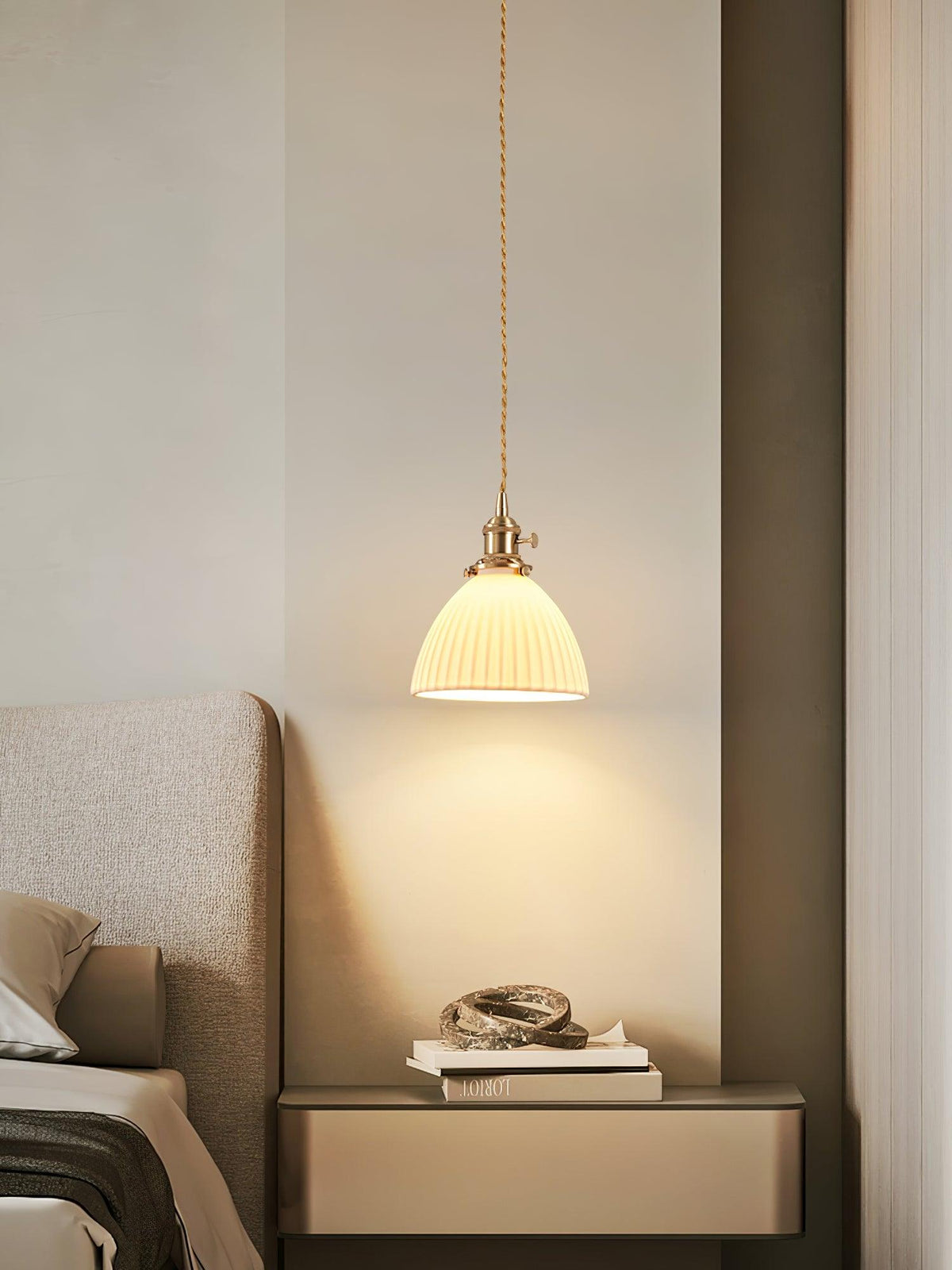 Ornoryra Vintage Glass Pendant Light