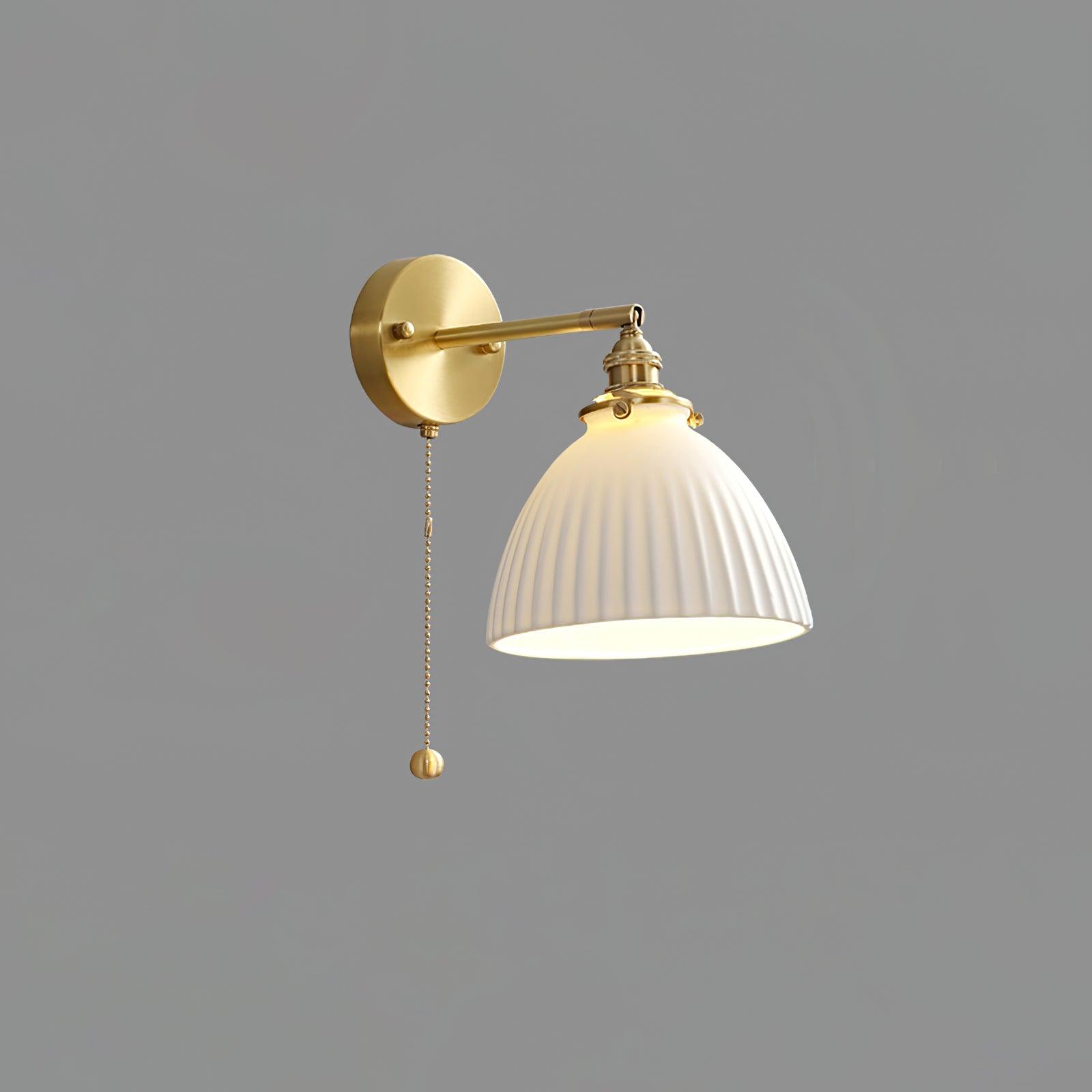 Oriiraria Wall Lamp Pleated Ceramic Brass