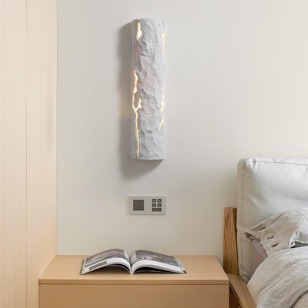 Lorelei Broken Bark Resin Wall Light