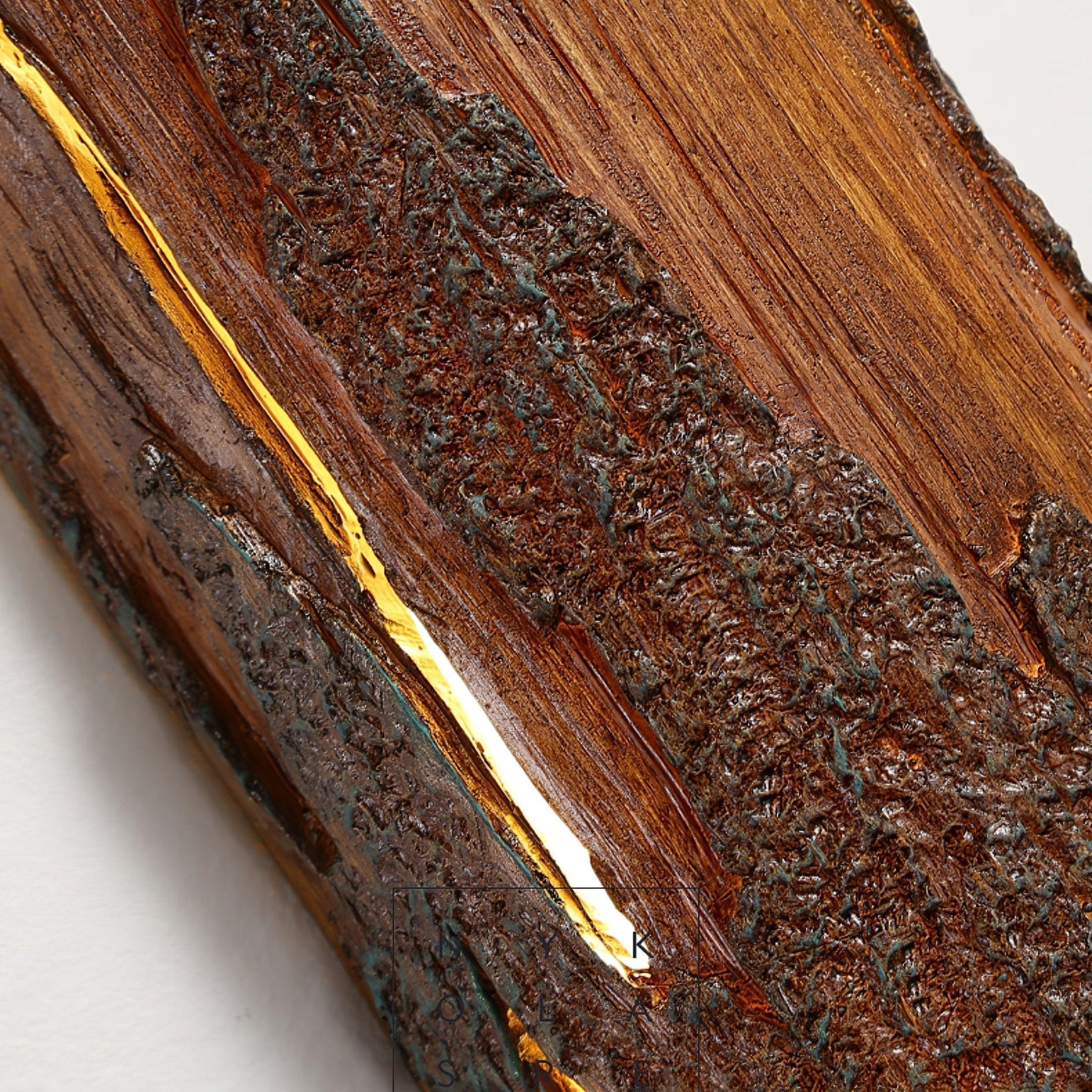 Lorelei Broken Bark Resin Wall Light