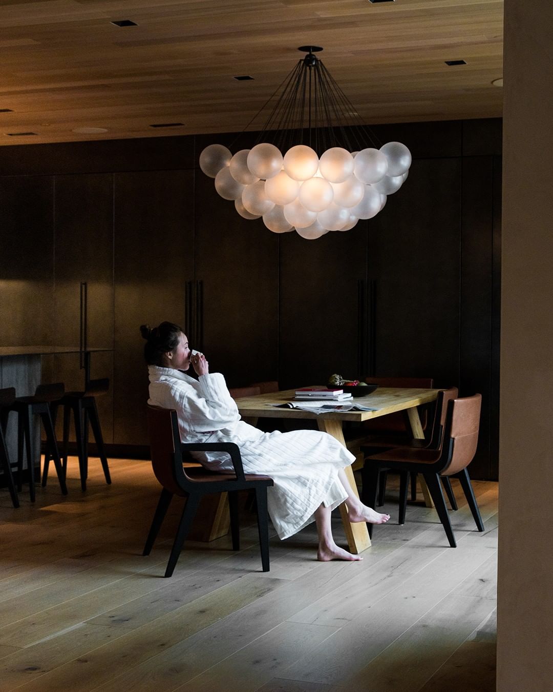 Eiririra Chandelier Bubble Frosted Glass