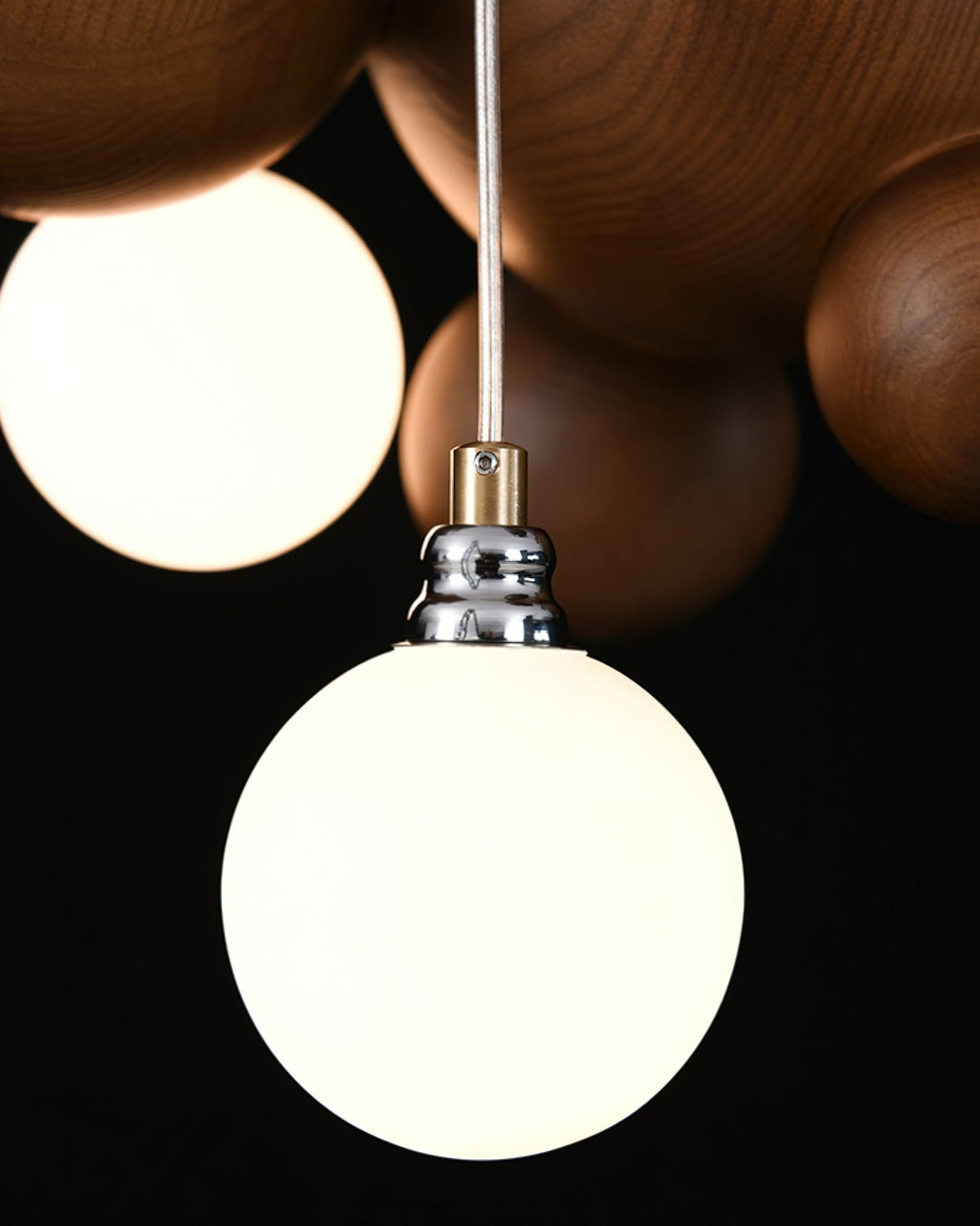 Elveraria Chandelier Wood & Acrylic Bubble Ball Cluster
