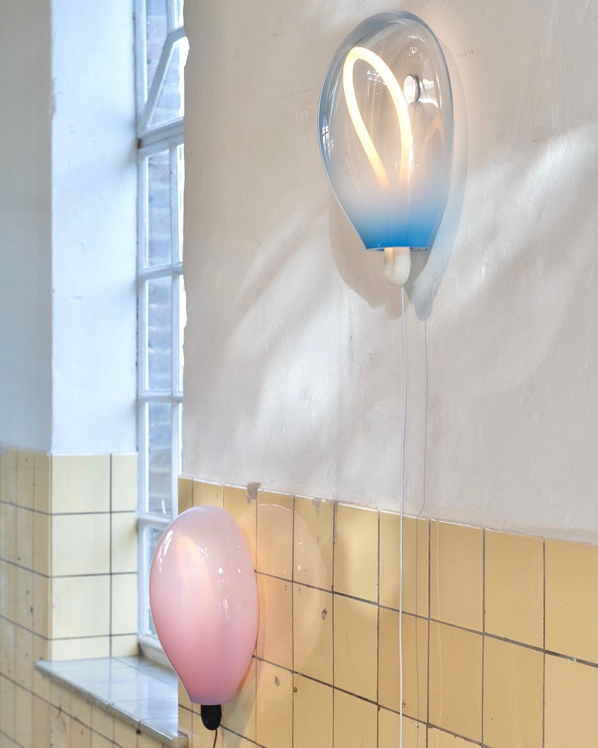 Lysolila Premium Nordic Art Glass Wall Light