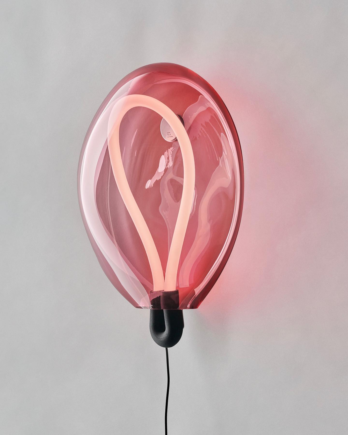 Lysolila Premium Nordic Art Glass Wall Light