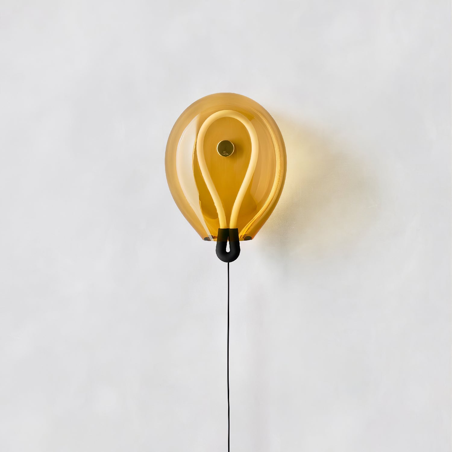 Lysolila Premium Nordic Art Glass Wall Light