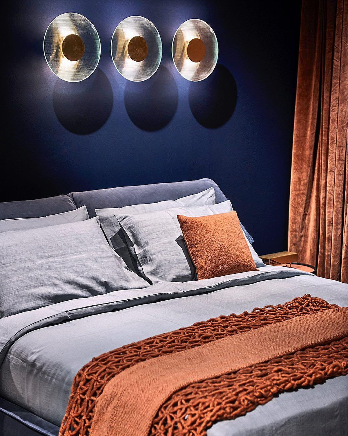 Dexven Premium Nordic Art Button Glass Wall Lamp