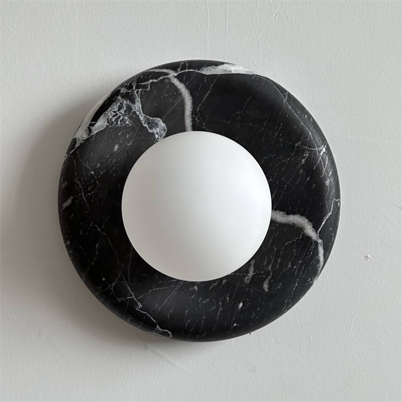 Uvinos Wall Lamp