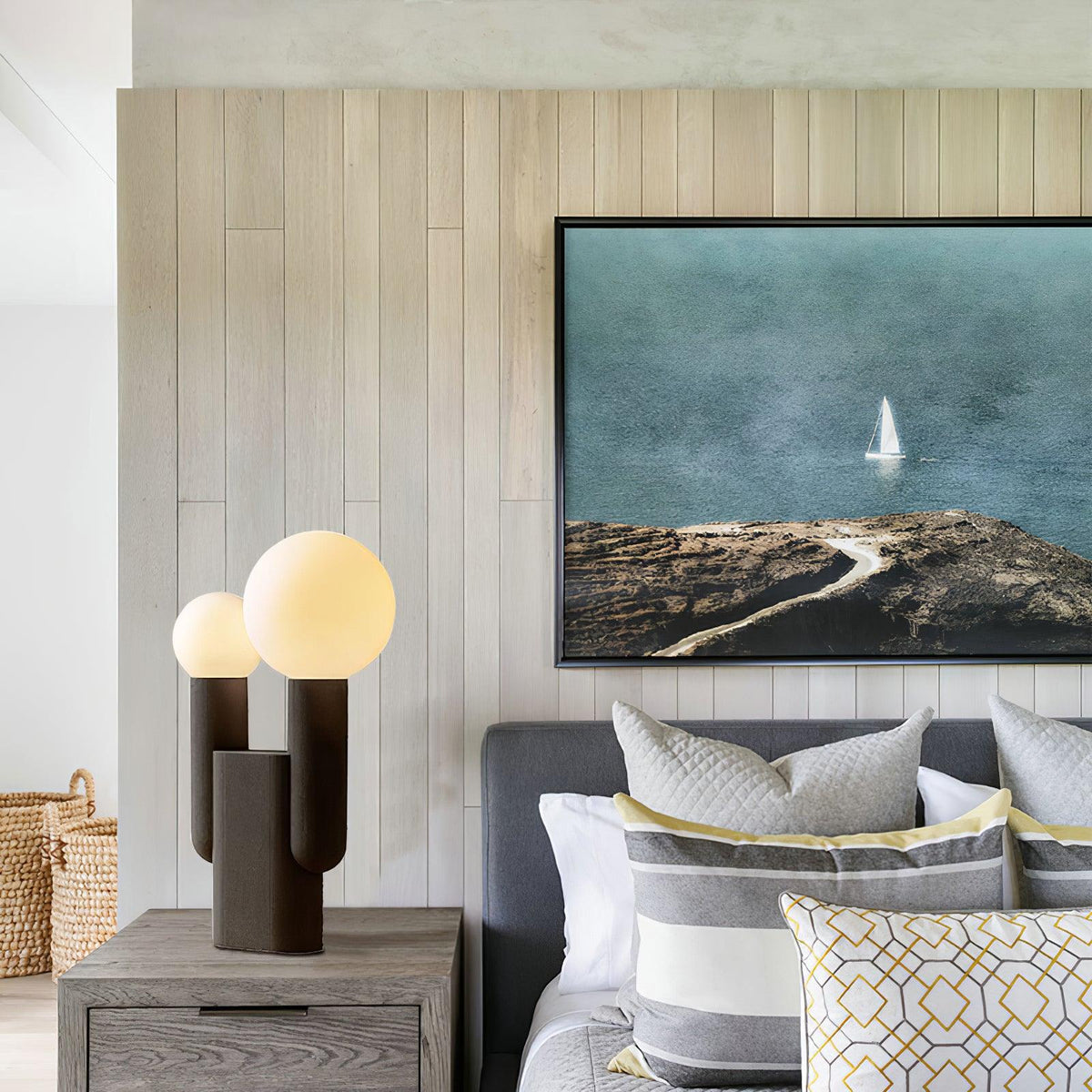 Zevelyre Organic Resin Wall Light