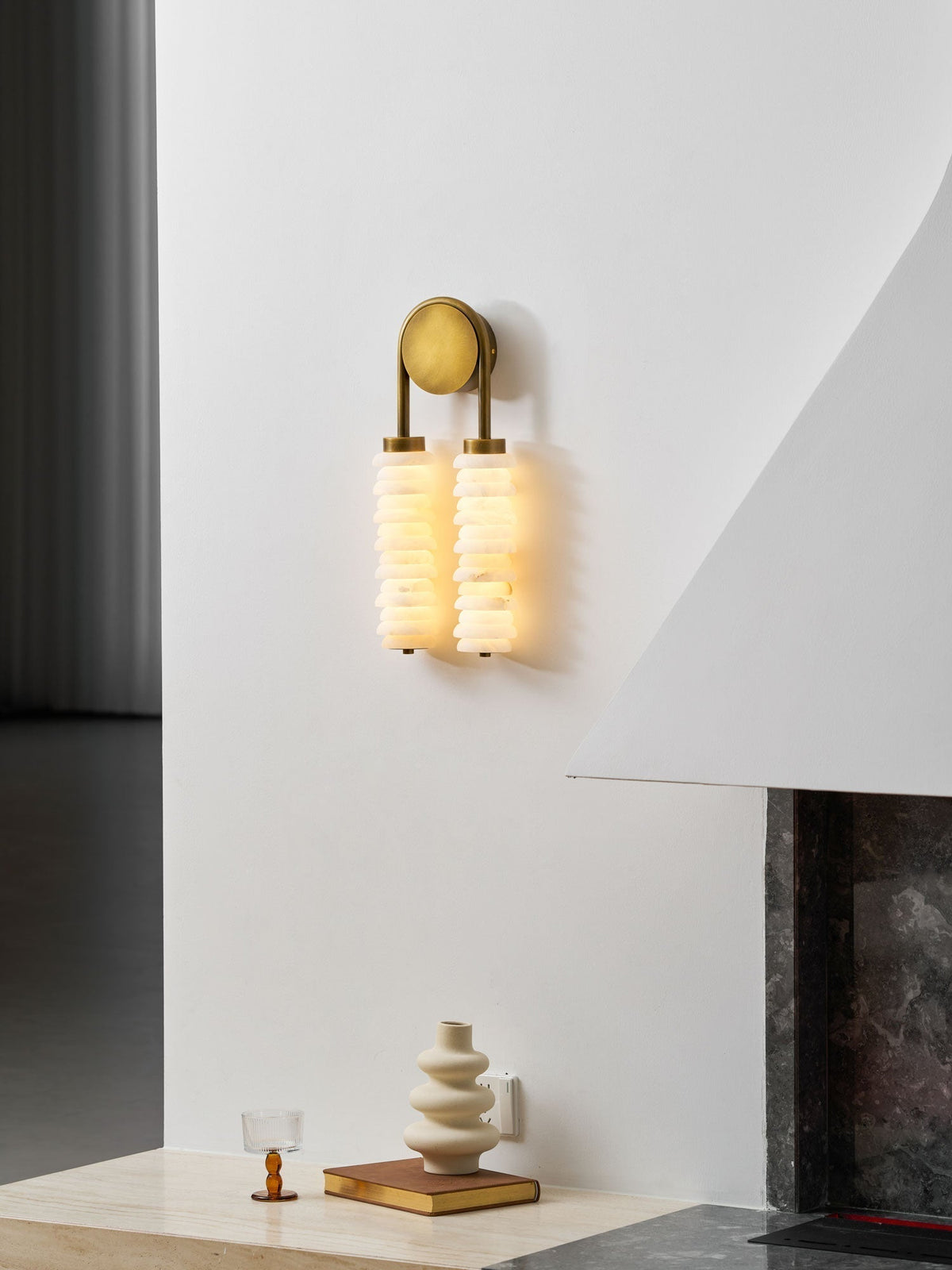 Lioriella Wall Lamp
