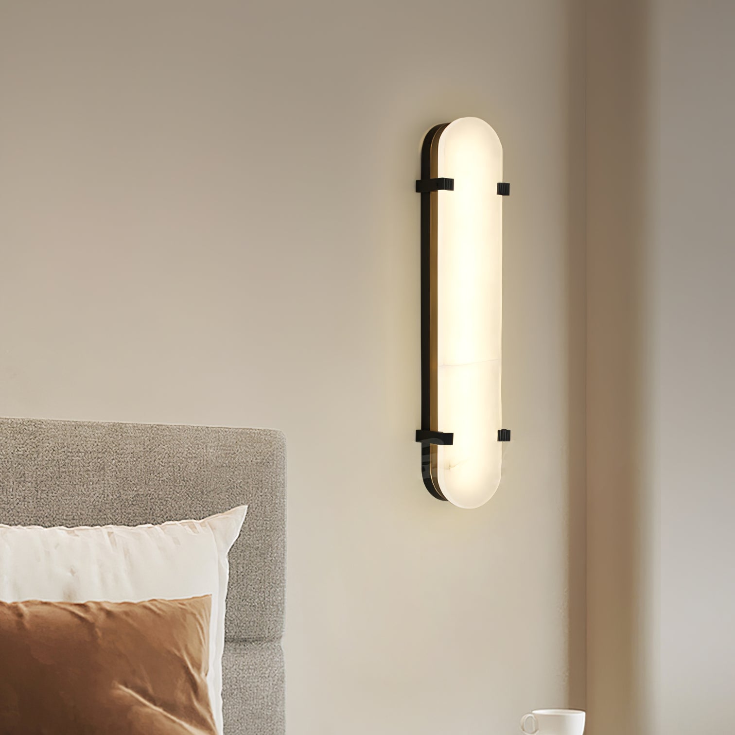 Nivanise Modern Alabaster Wall Light
