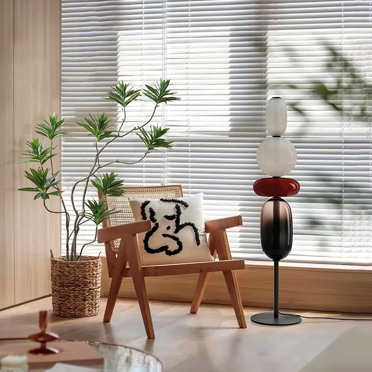 Lioroia Floor Lamp