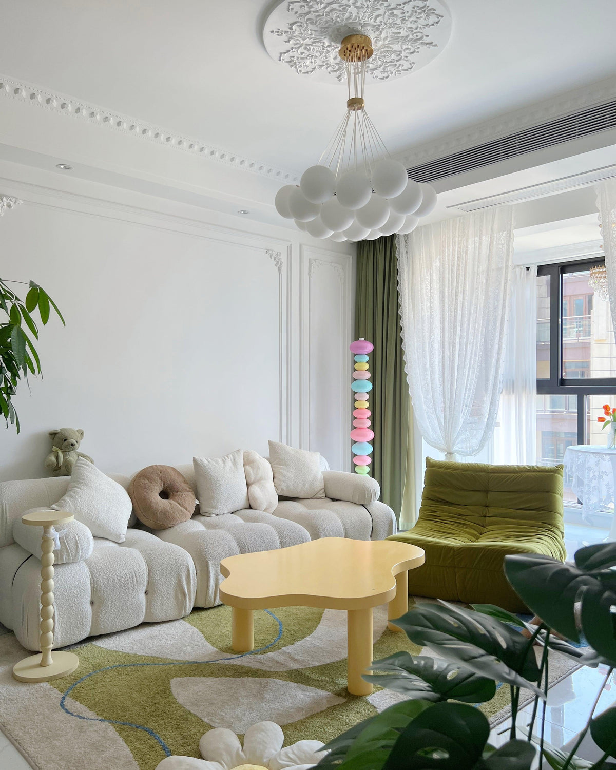 Avelare Marble Atristic Floor Lamp