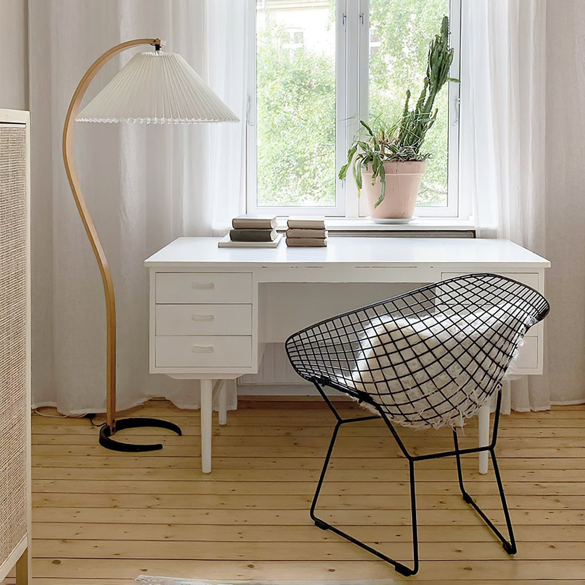 Viaro Wood Floor Lamp