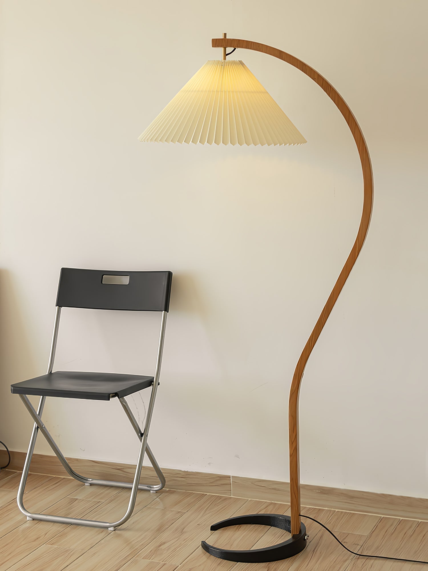 Viaro Wood Floor Lamp