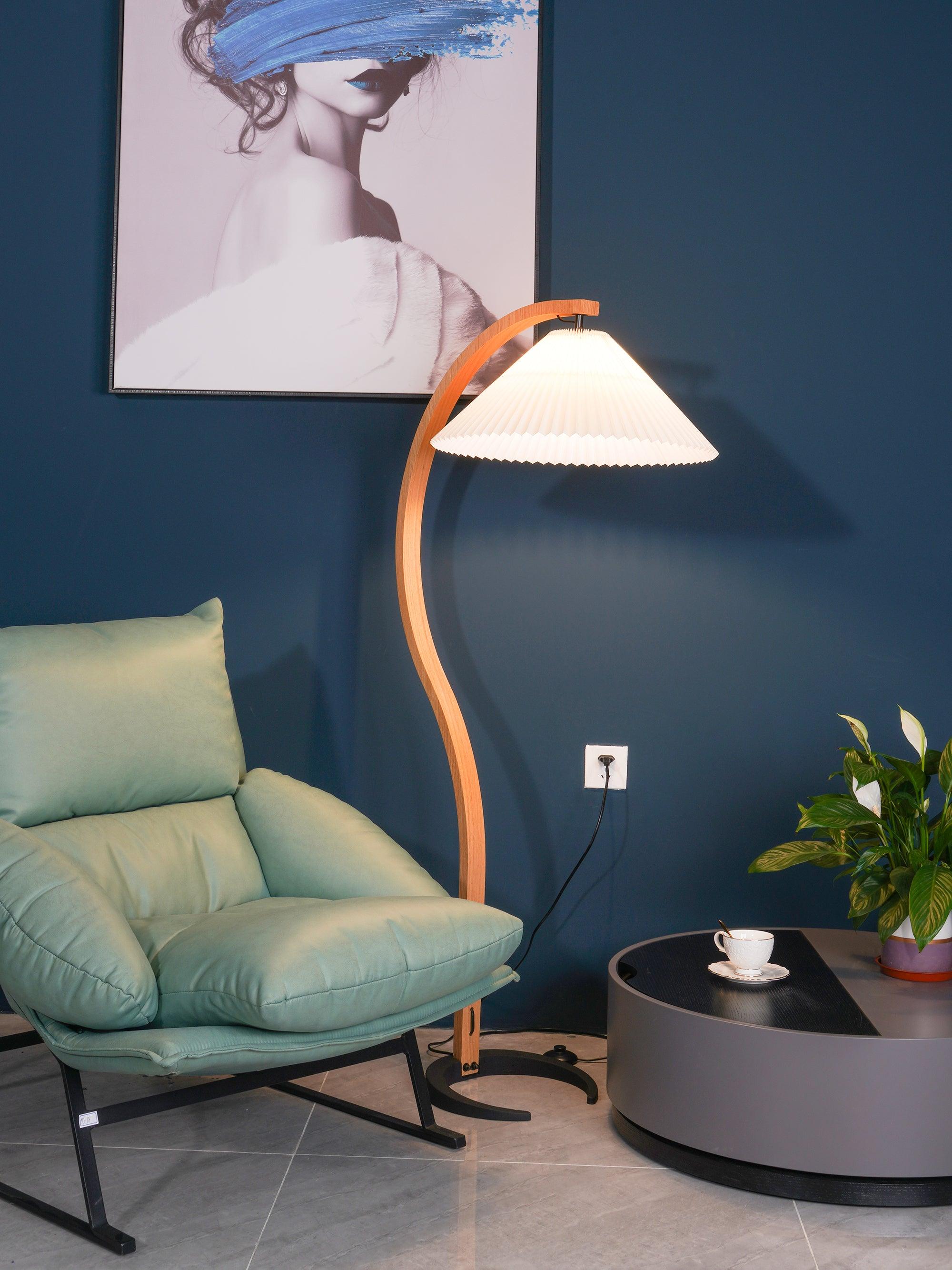 Viaro Wood Floor Lamp