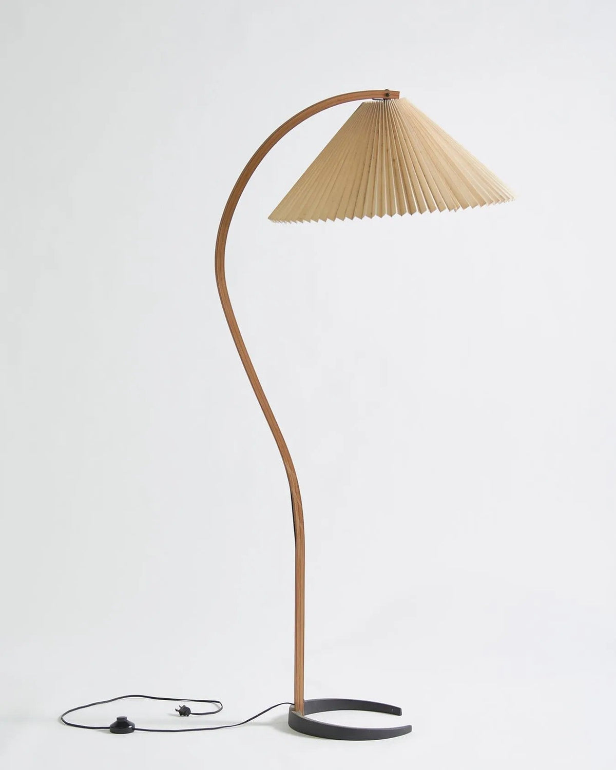 Viaro Wood Floor Lamp