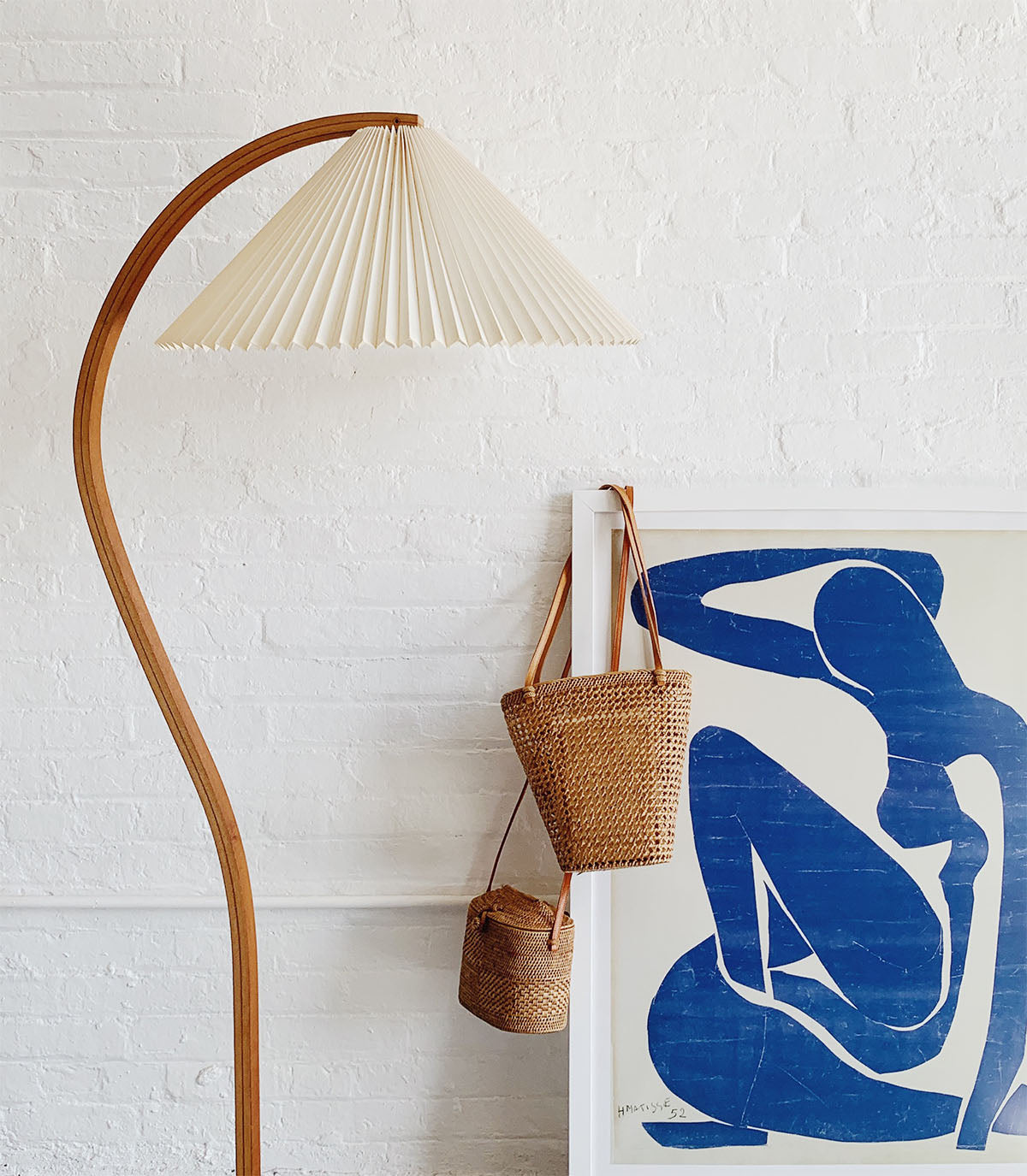 Viaro Wood Floor Lamp