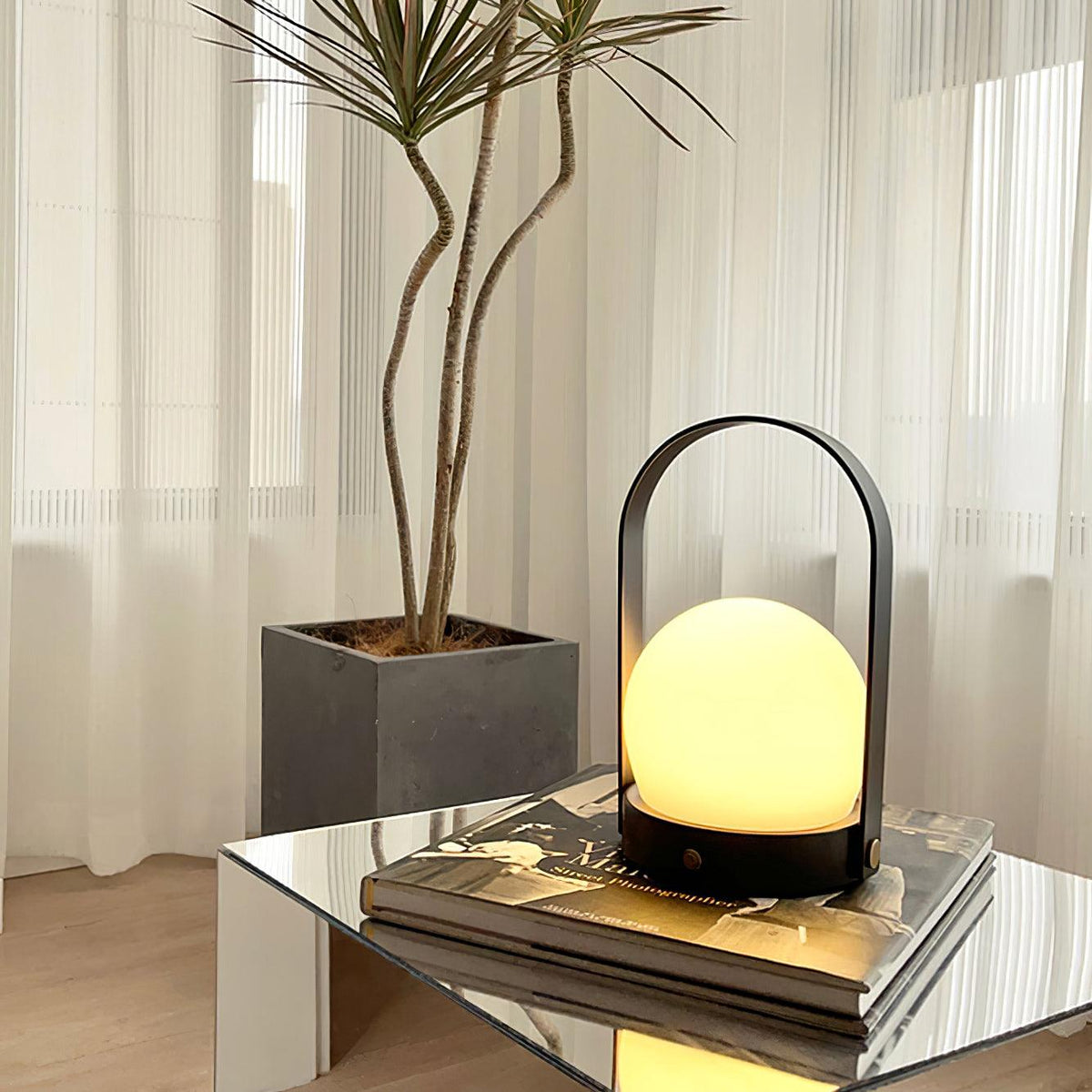 Zenon Glass Minimalist Table Lamp