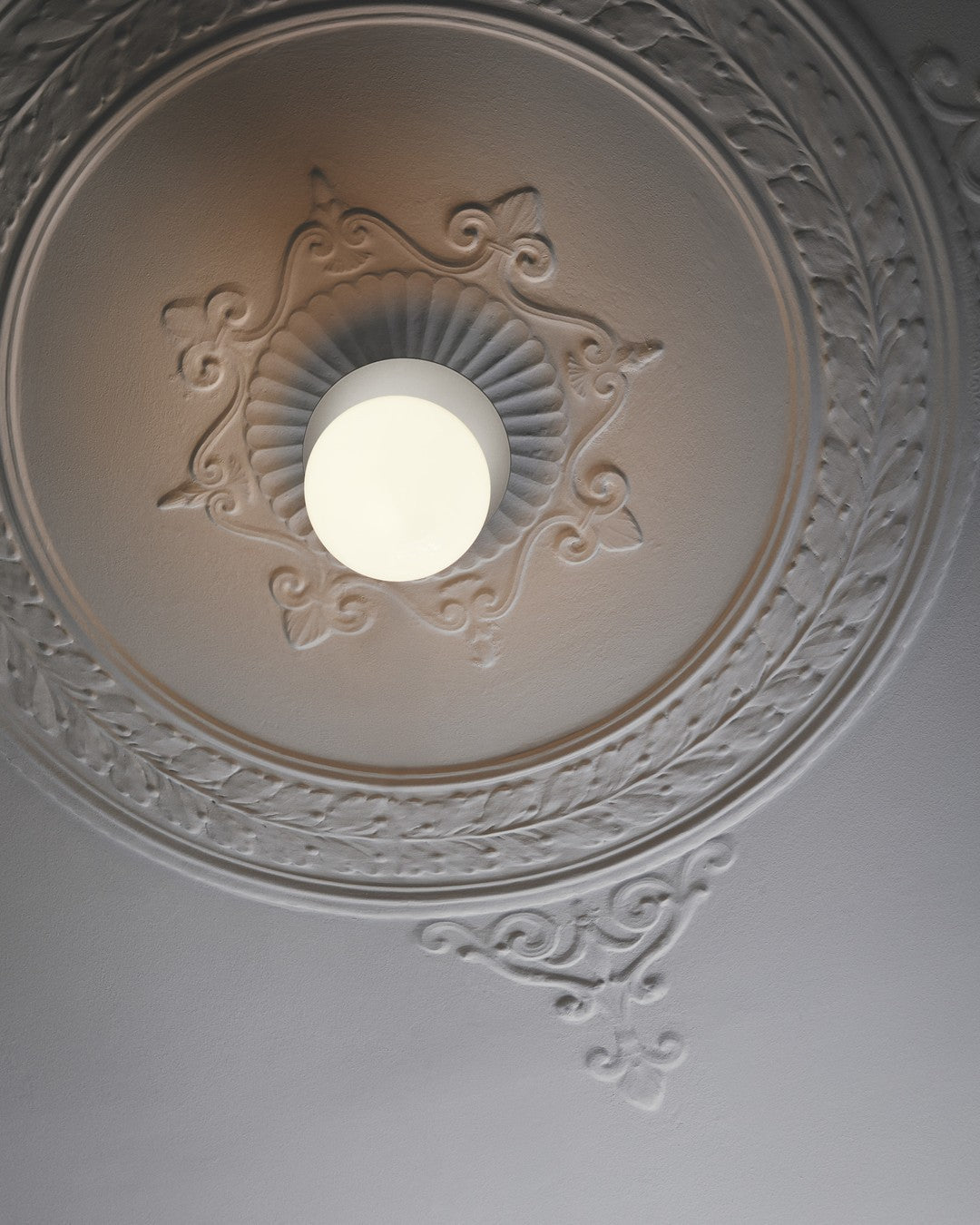 Irinor Premium Nordic Art Brass Wall Lamp