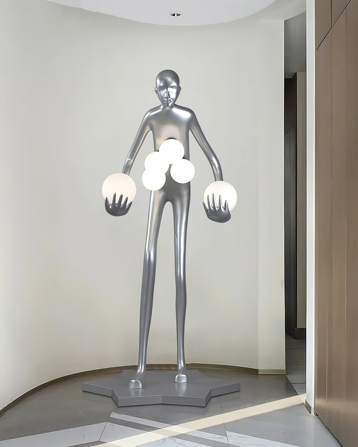 Silvaris Sculptural Floor Lamp