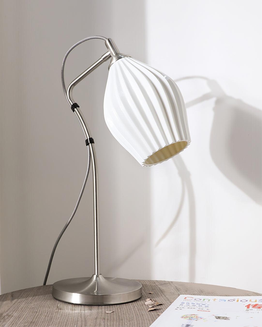 Cirarina Vintage Table Lamp