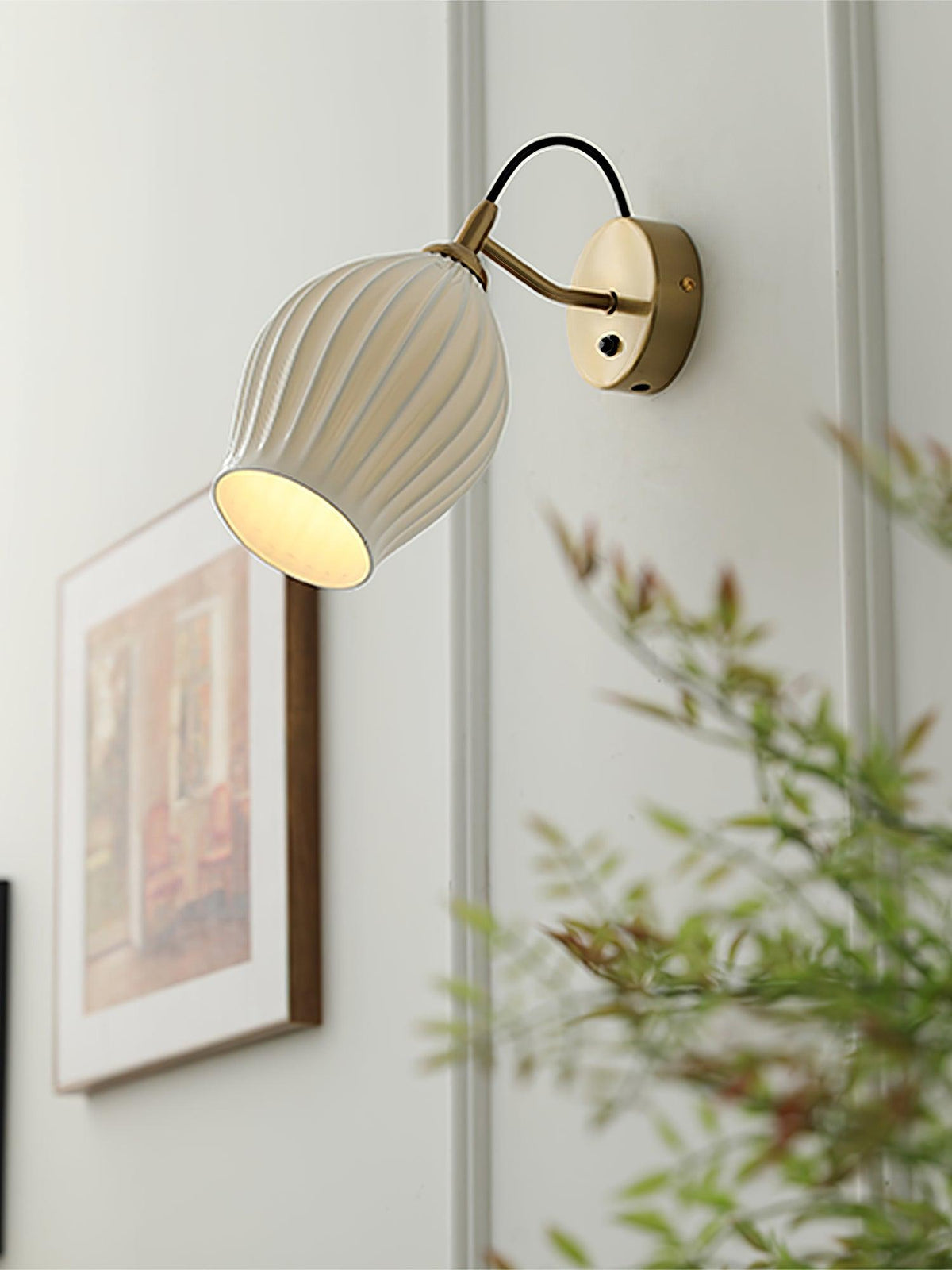 Zotalisra Modern Minimalist Ribbed Ceramic Wall light
