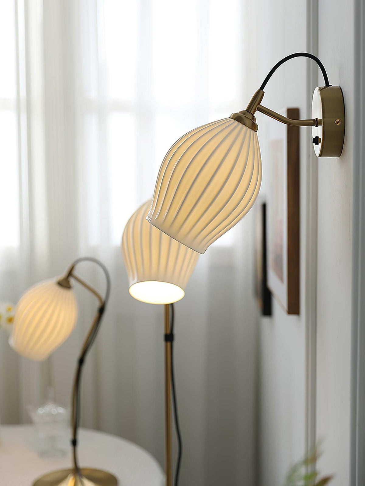 Zotalisra Modern Minimalist Ribbed Ceramic Wall light