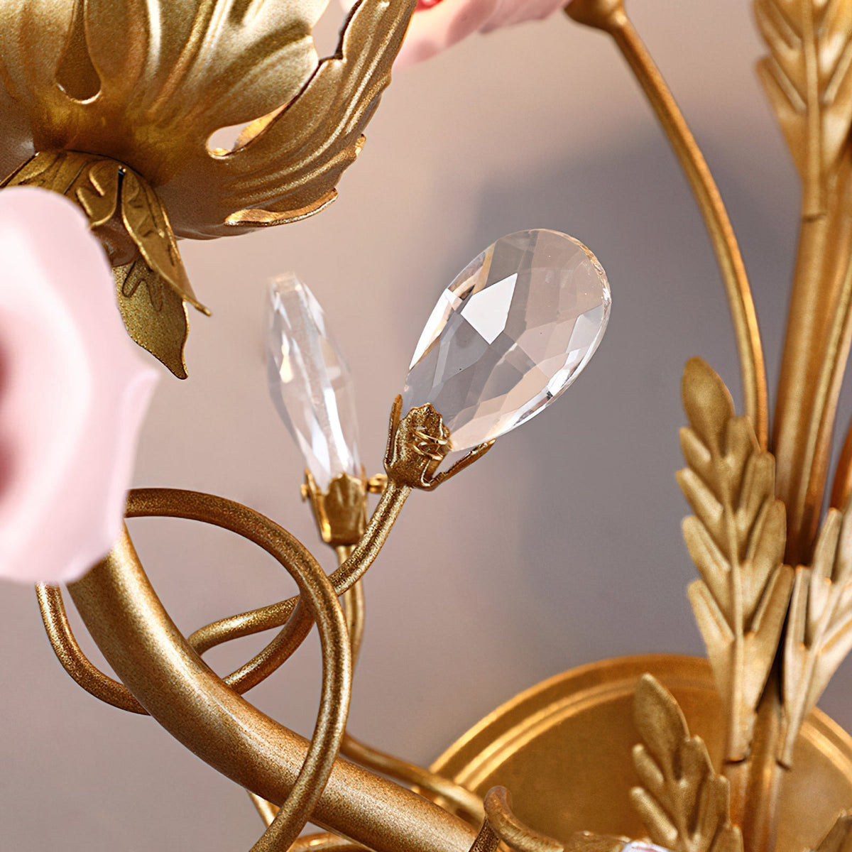 Roselyn Ceramic Vine Sconce