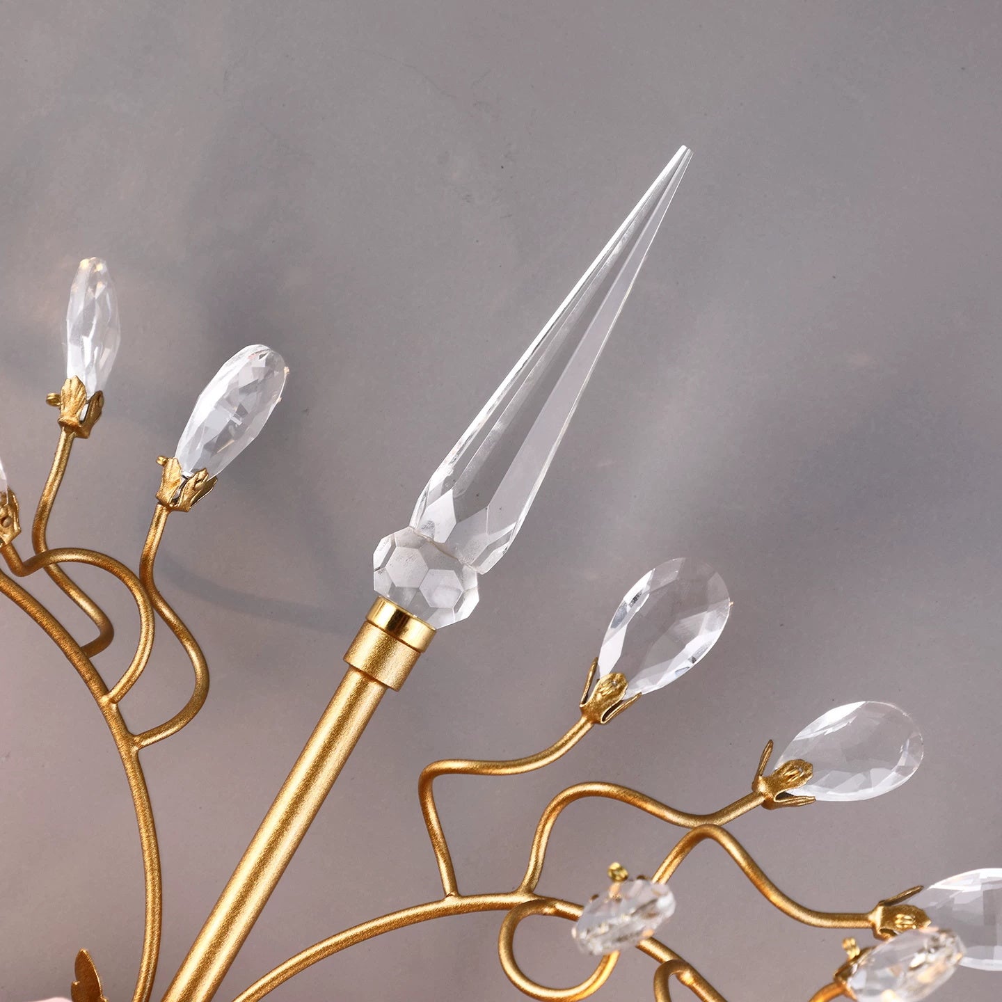Roselyn Ceramic Vine Sconce