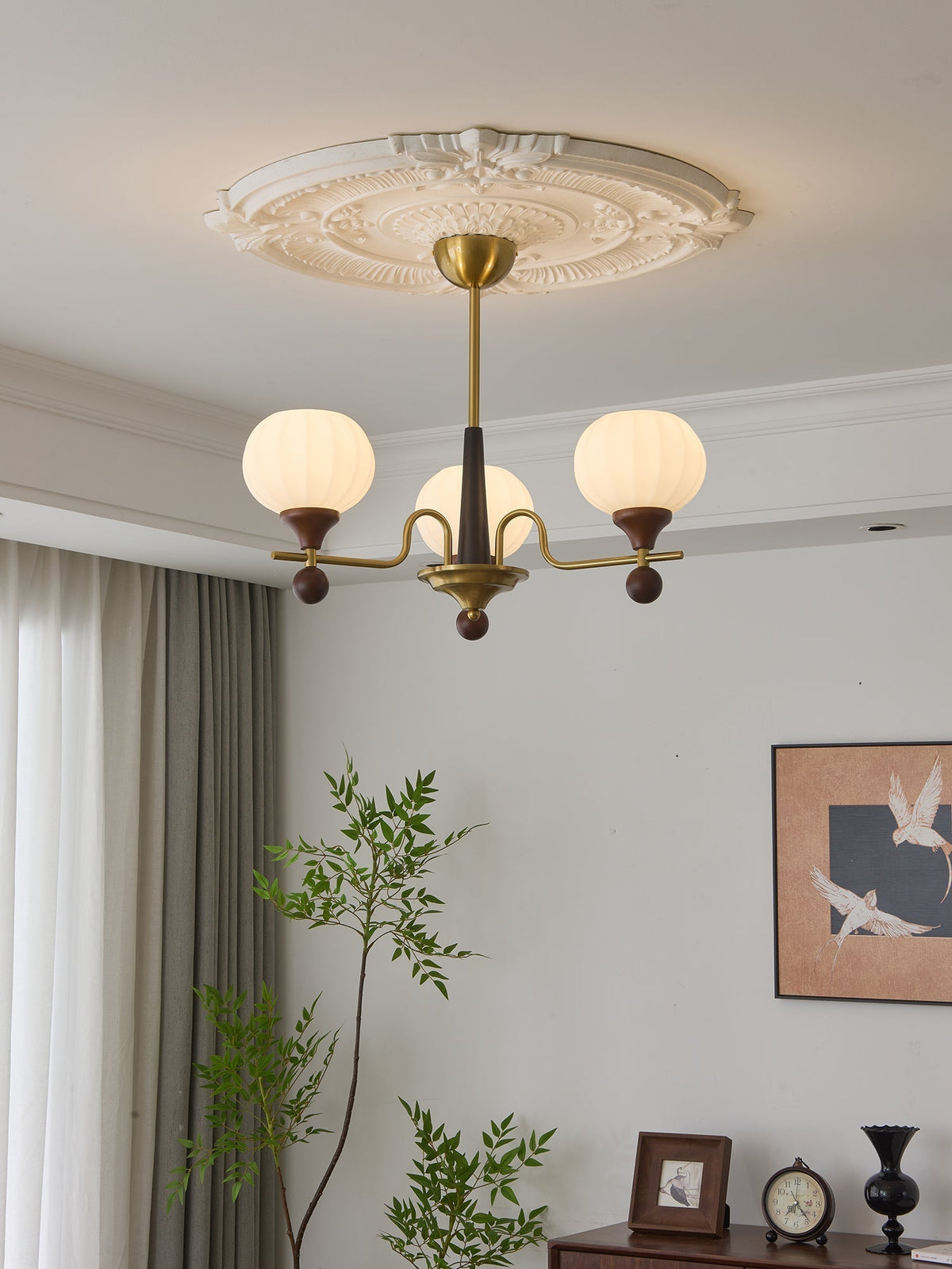 Anorionis Traditional Premium Wood Chandelier