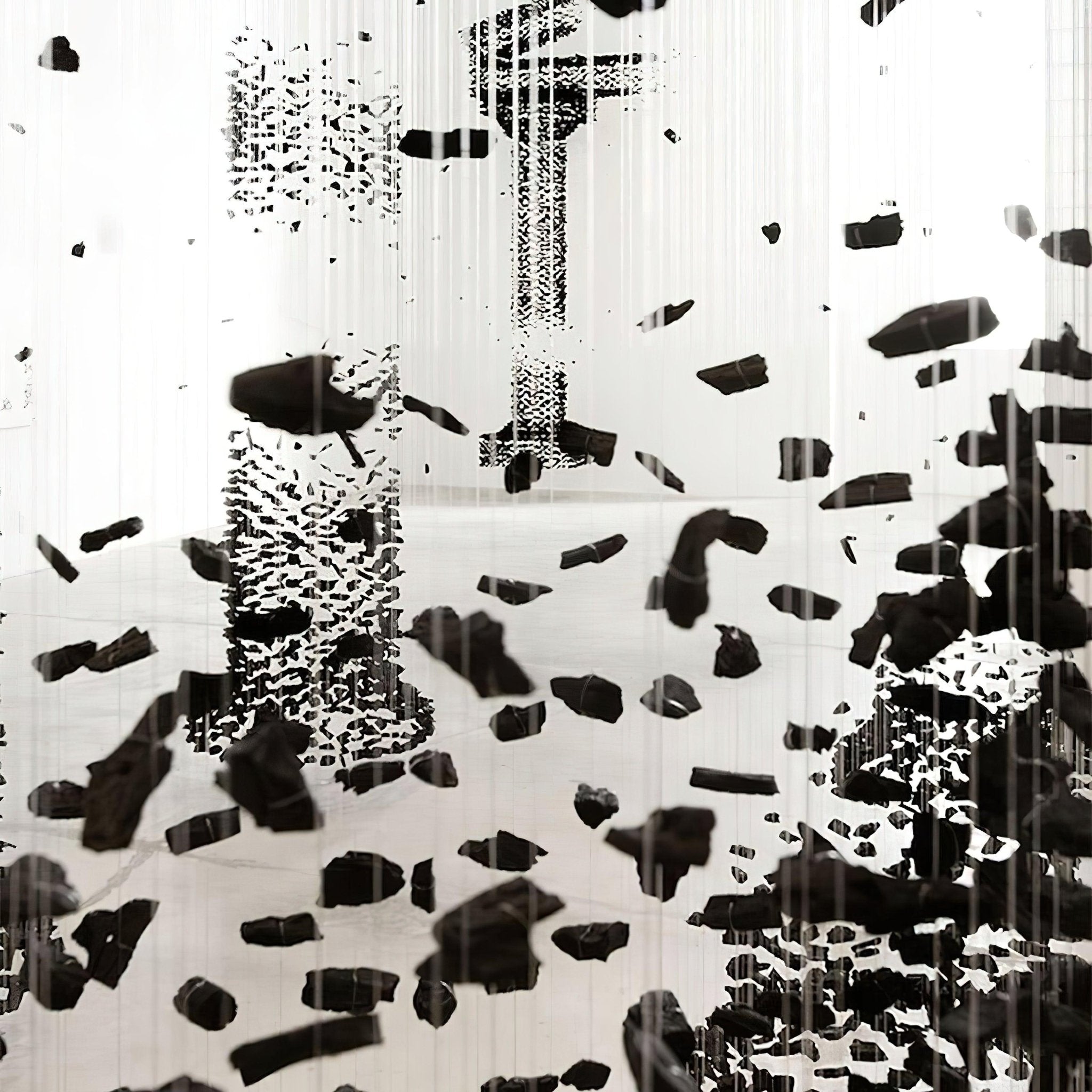 Orinridge Black Stones Chandelier