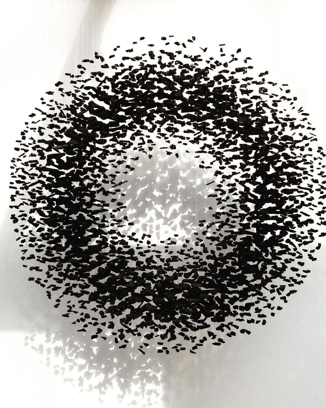 Orinridge Black Stones Chandelier