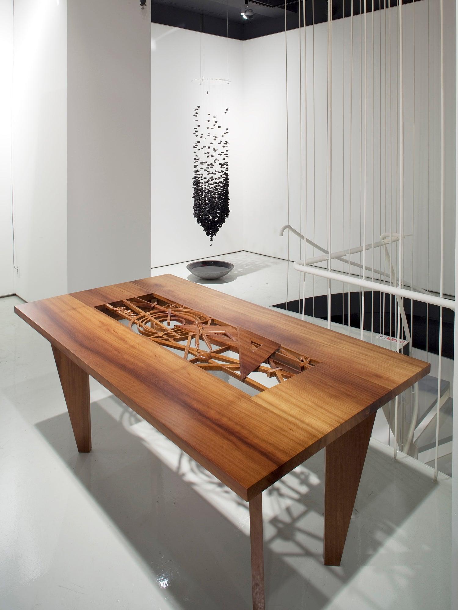 Orinridge Black Stones Chandelier
