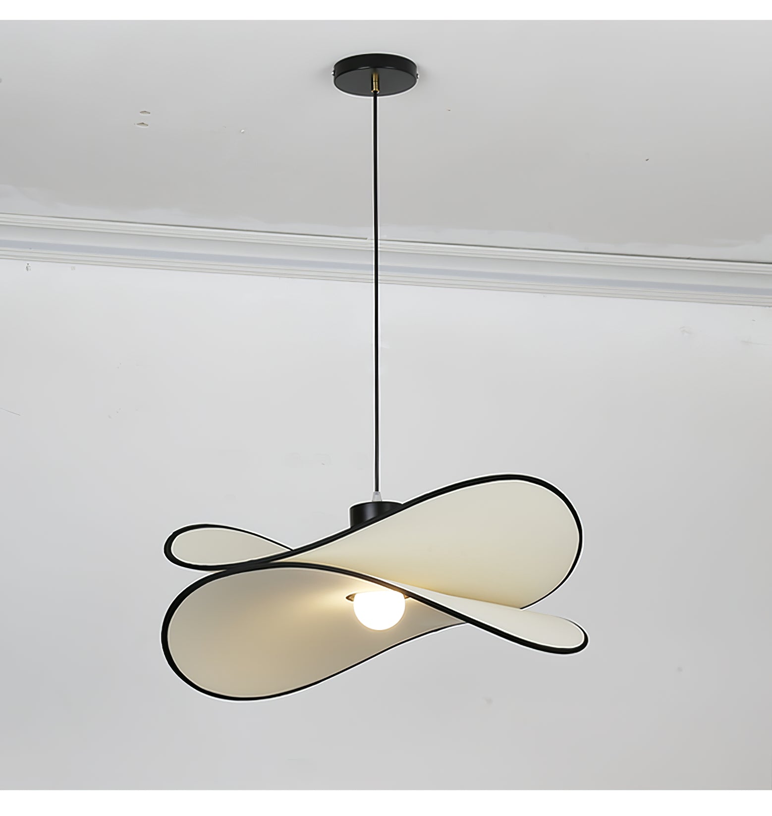 Linelira Fabric Artistic Pendant Lamp