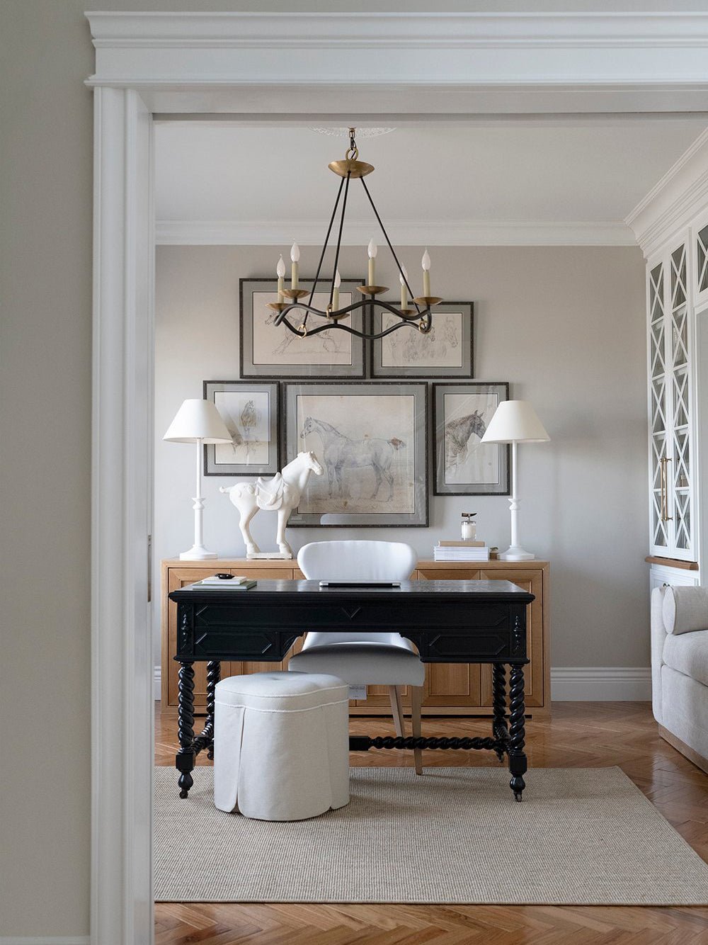 Evenor Elegance Vintage Brass Chandelier