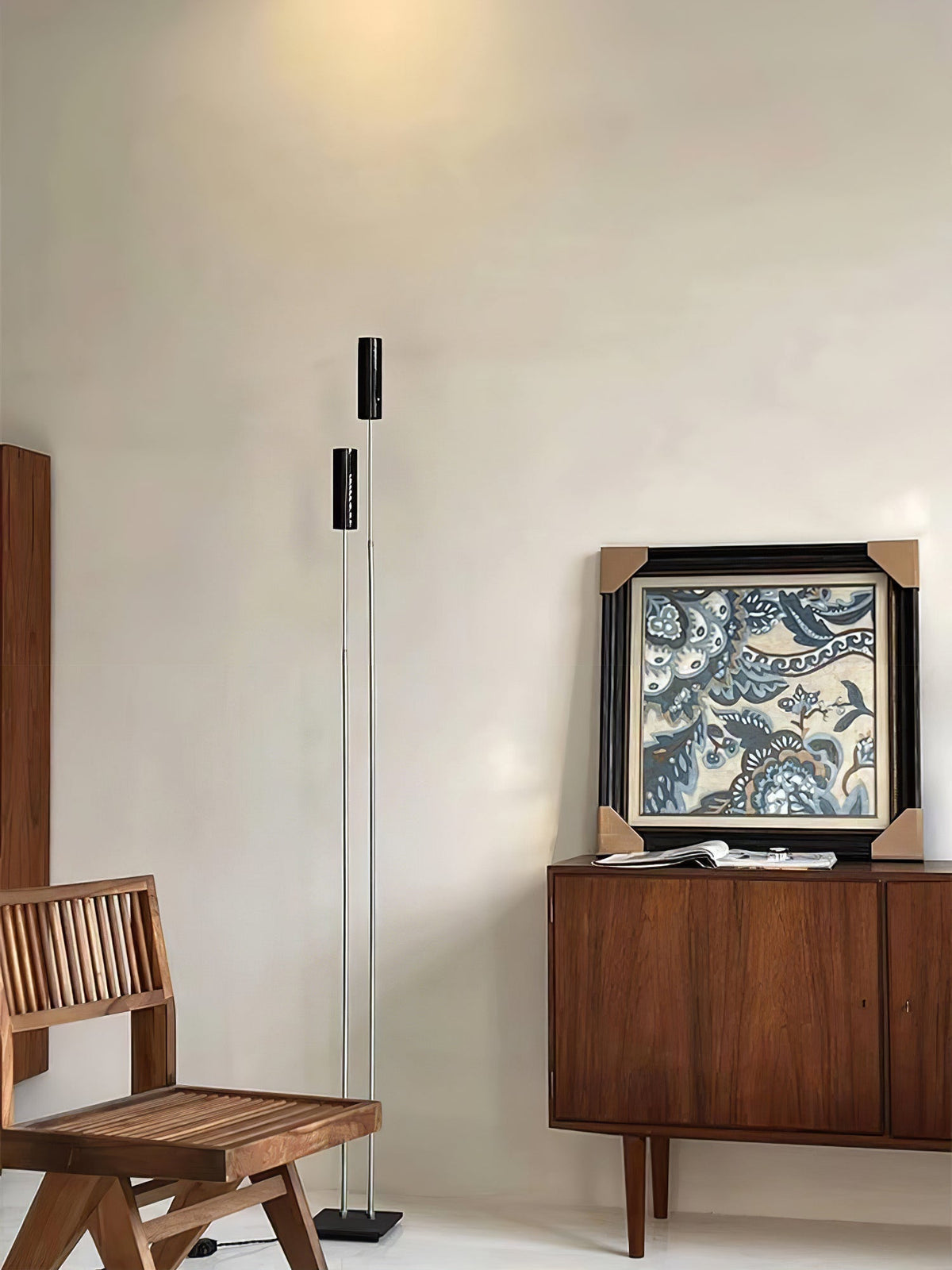 Telum Minimalist Black Floor Lamp