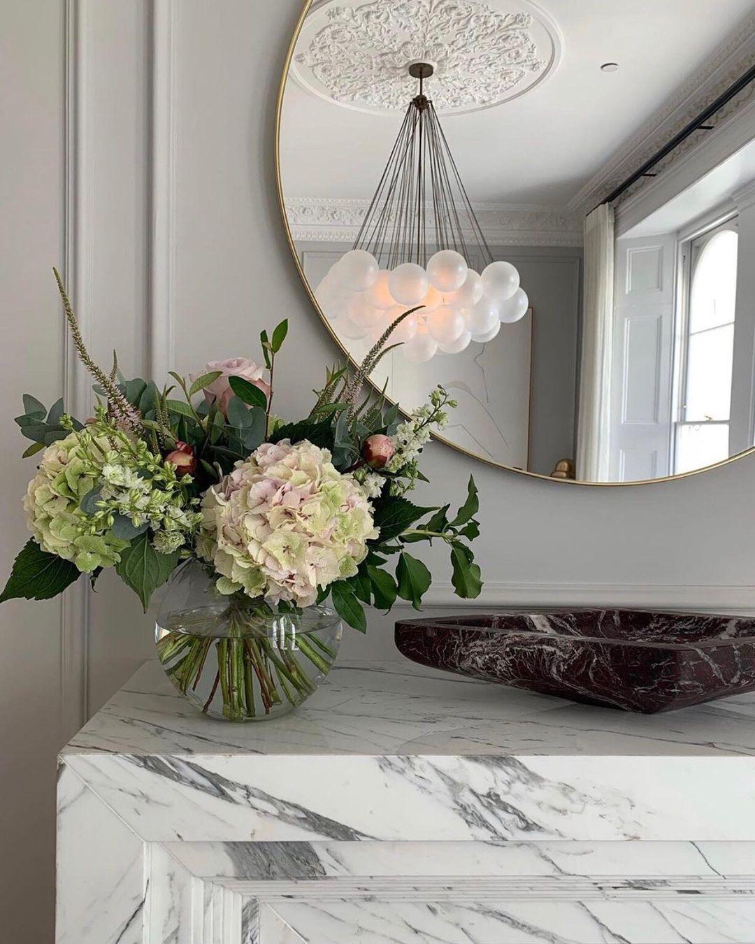 Eiririra Chandelier Bubble Frosted Glass