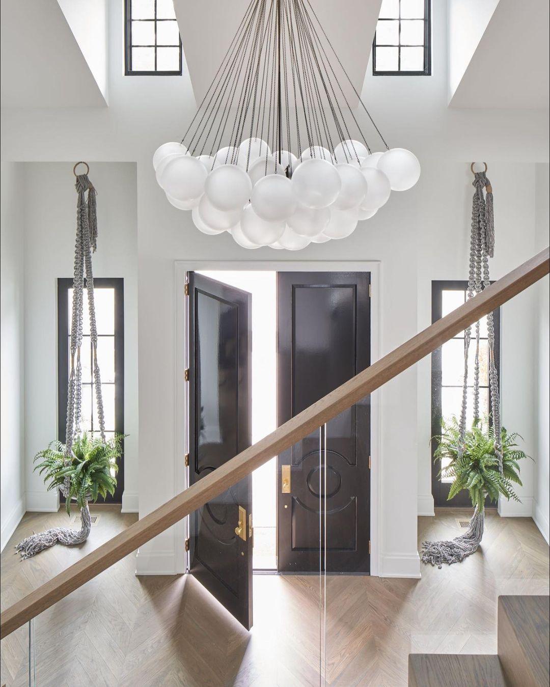 Eiririra Chandelier Bubble Frosted Glass